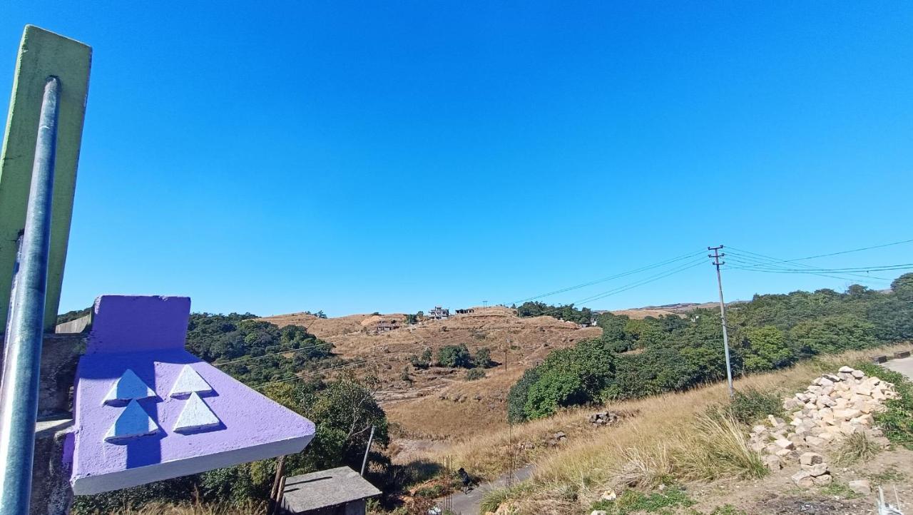 Pamilya Homestay Cherrapunji Esterno foto